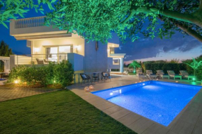 Отель Aphrodite Luxury Villa Hersonissos  Херсониссос